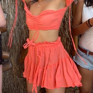 Super fun and flirty orange set